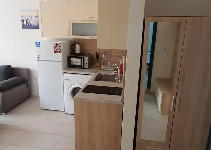 таня 10 Apartment