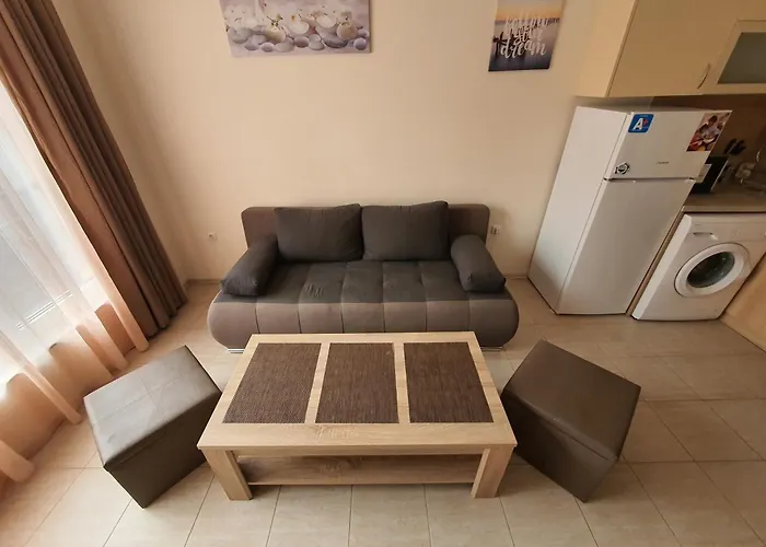 таня 10 Apartment Pomorie